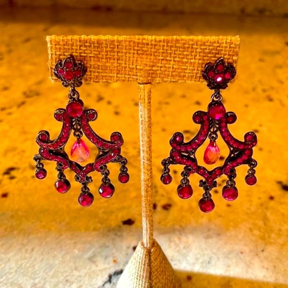 Vintage Joan Rivers Chandelier earrings - Picture 5 of 11